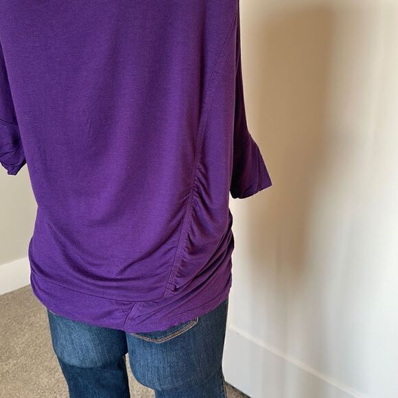 Flats & Heels Asymmetrical Top - Picture 7 of 7